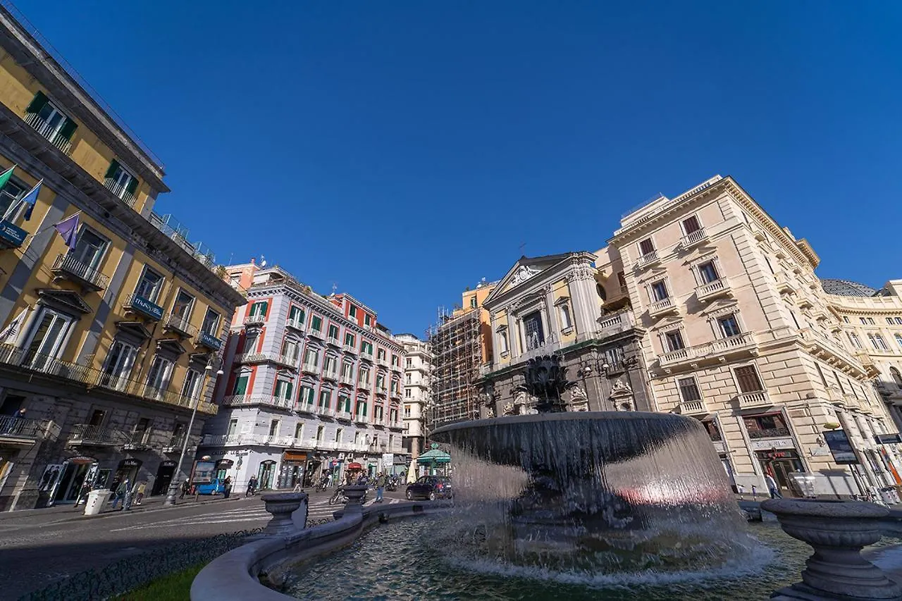 Le 4 Stagioni Dante'S Suites H Napoli Centro, By Clapa Group ゲストハウス
