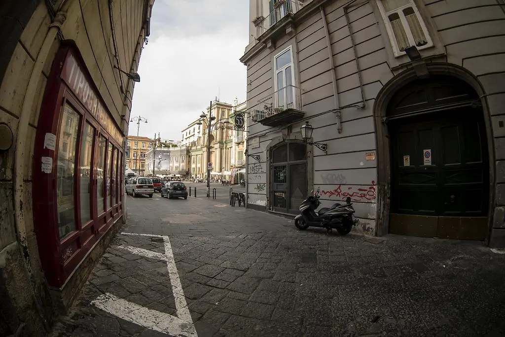 Le 4 Stagioni Dante'S Suites H Napoli Centro, By Clapa Group Italy