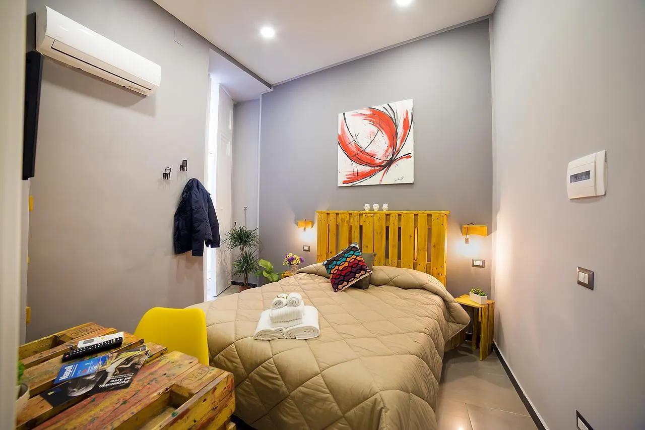 Le 4 Stagioni Dante'S Suites H Napoli Centro, By Clapa Group Naples