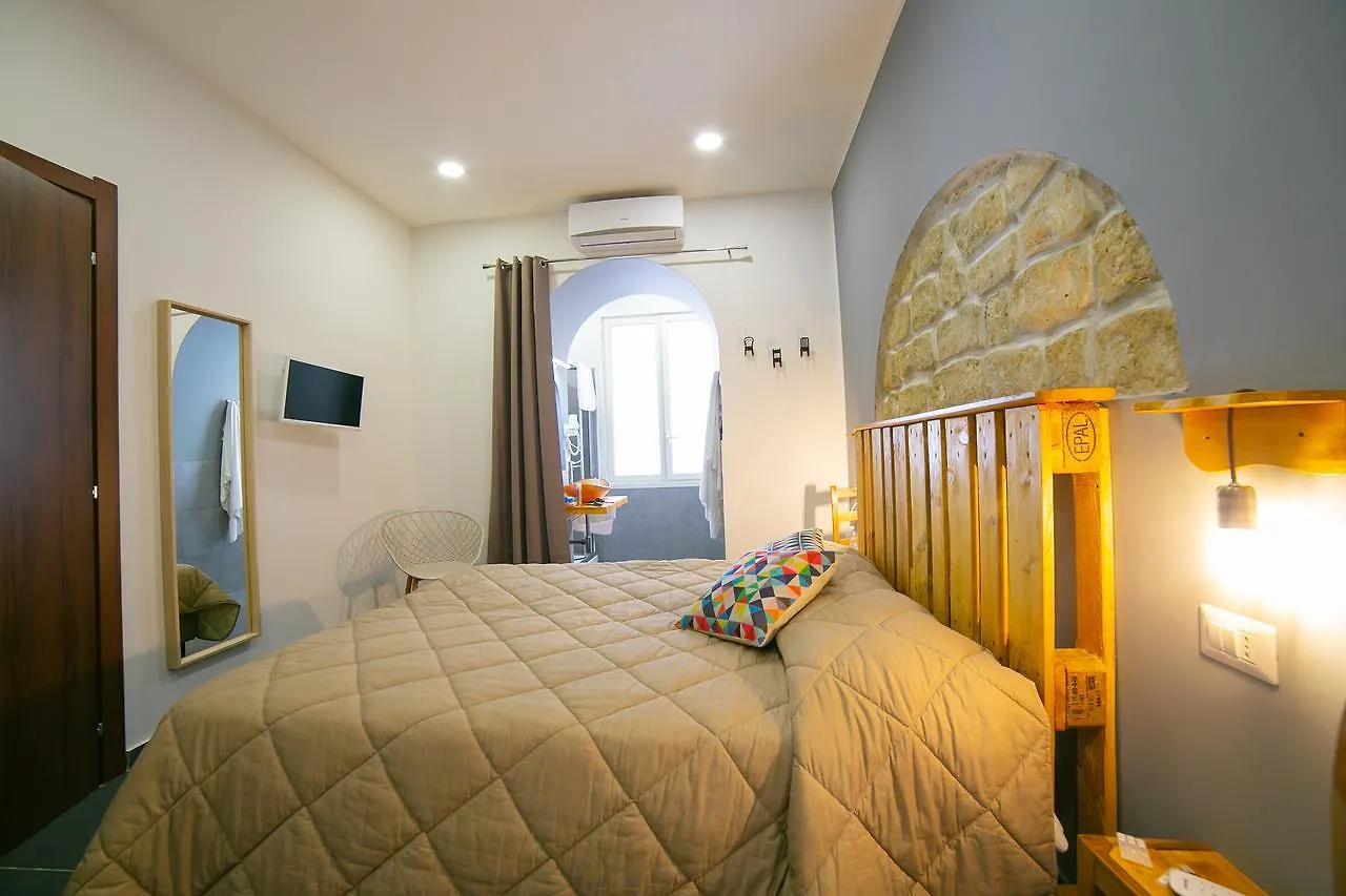Le 4 Stagioni Dante'S Suites H Napoli Centro, By Clapa Group Italy